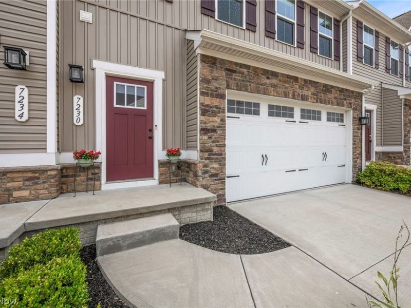 7230 Hillsview Drive, Concord Township, OH 44077 Photo 2
