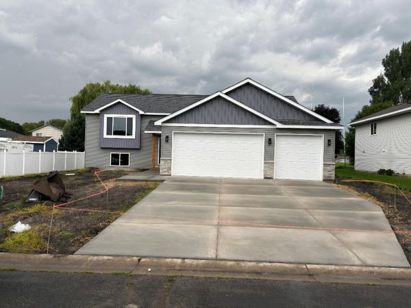 310 Gloria Avenue, Green Isle, MN 55338