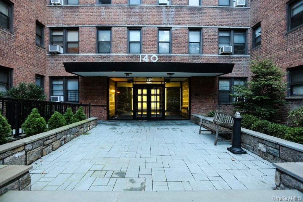140 E Hartsdale Avenue, Unit 1A, Hartsdale, NY 10530 Main Photo