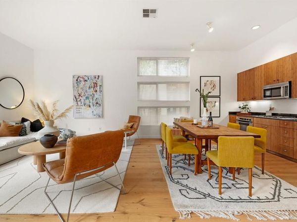 21 Covent Ln , Oakland, CA 94608
