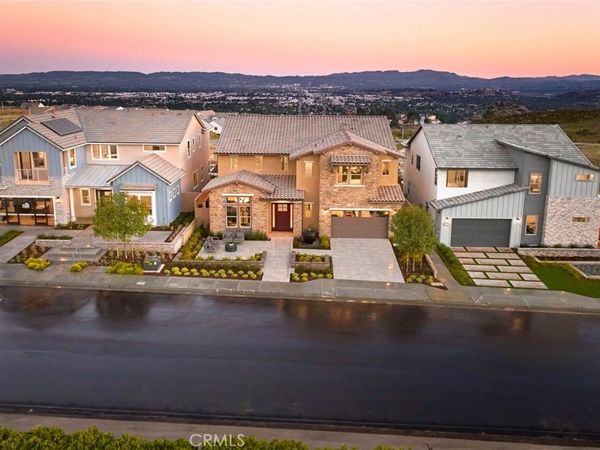 11811 Canoga Avenue , Chatsworth, CA 91311