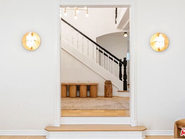 628 N Sierra Drive , Beverly Hills, CA 90210