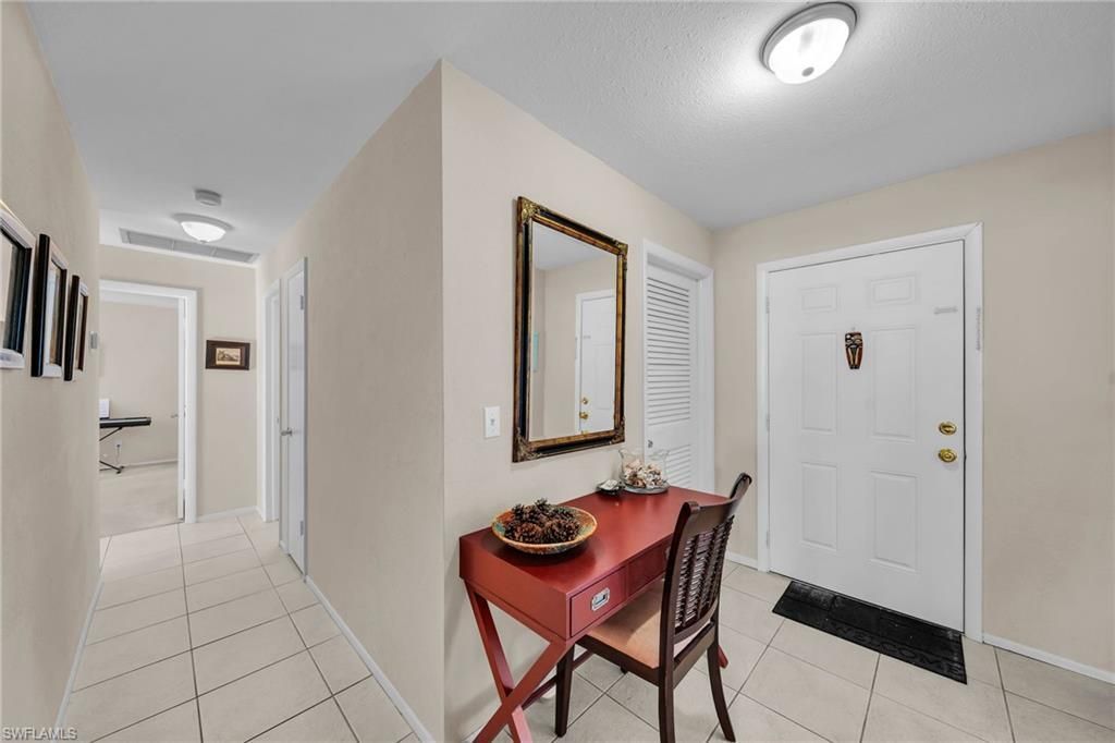 13540 Stratford Place Cir, Unit 202, Fort Myers, FL 33919 Photo