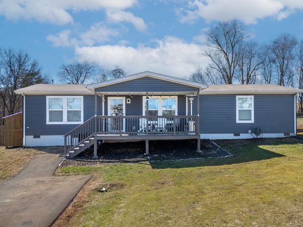 4434 Anna Maria, Strawberry Plains, TN 37871
