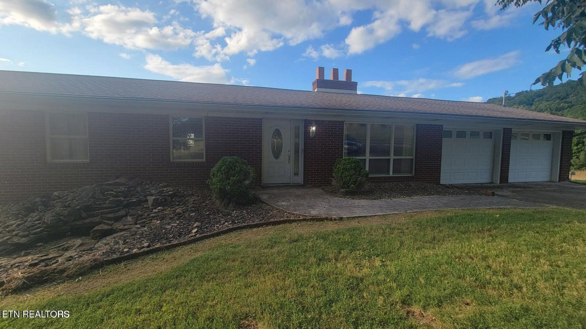 339 Sparks Landing Rd , Maynardville, TN 37807 Main Photo