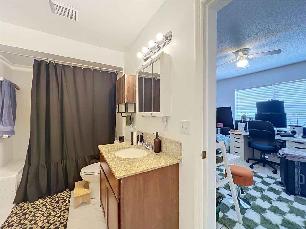 2407 Newberry Street, Unit 6, Orlando, FL 32806 Photo