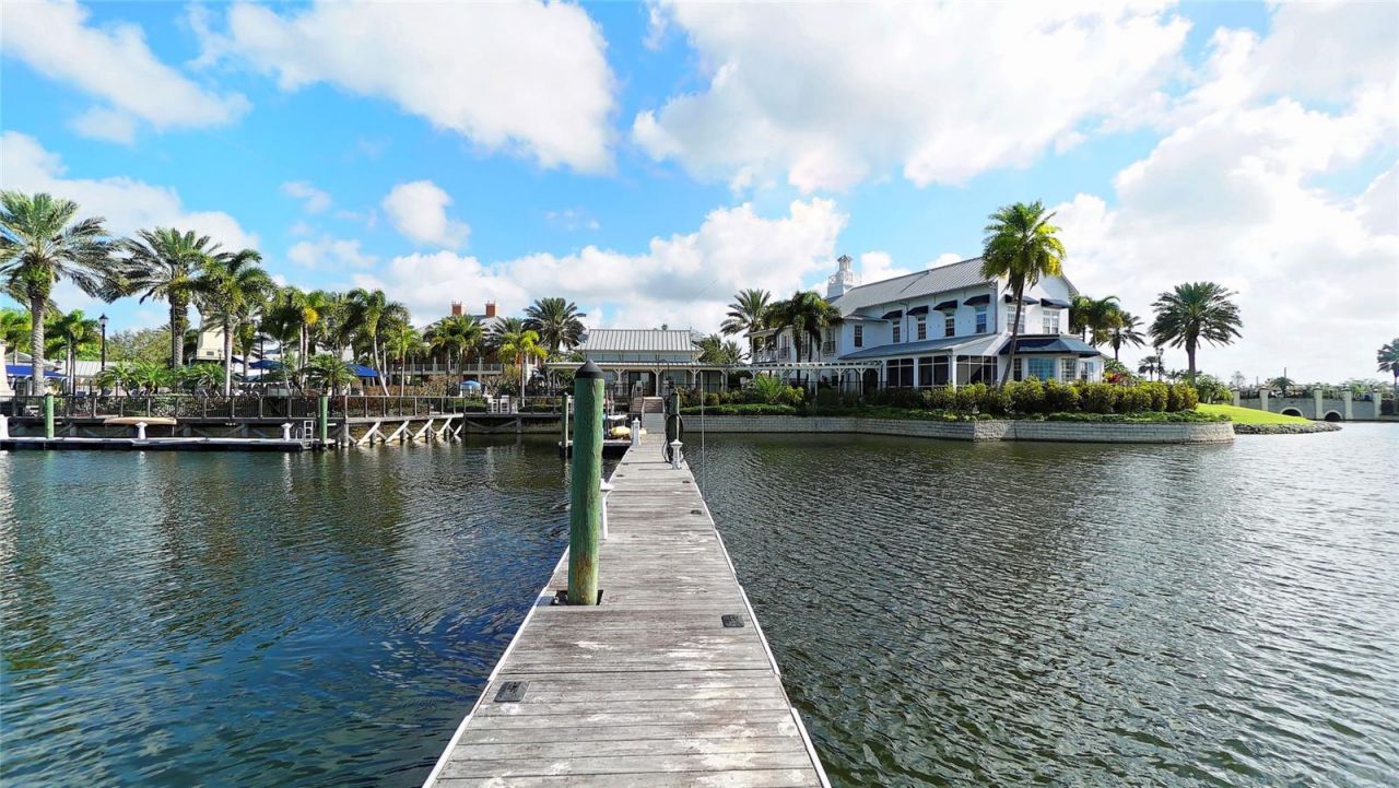 911 Signet Drive , Apollo Beach, FL 33572 Photo