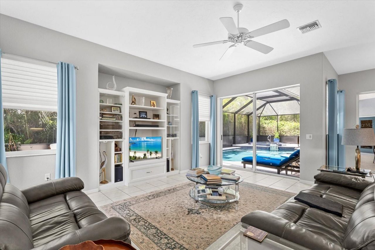 288 Venice Golf Club Drive, Venice, FL 34292 Photo