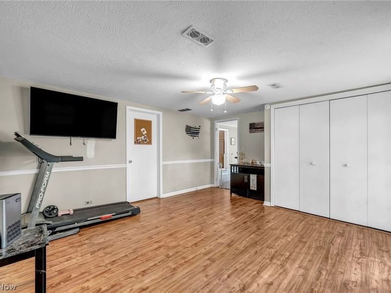 5950 Louis Drive, North Olmsted, OH 44070 Photo 20