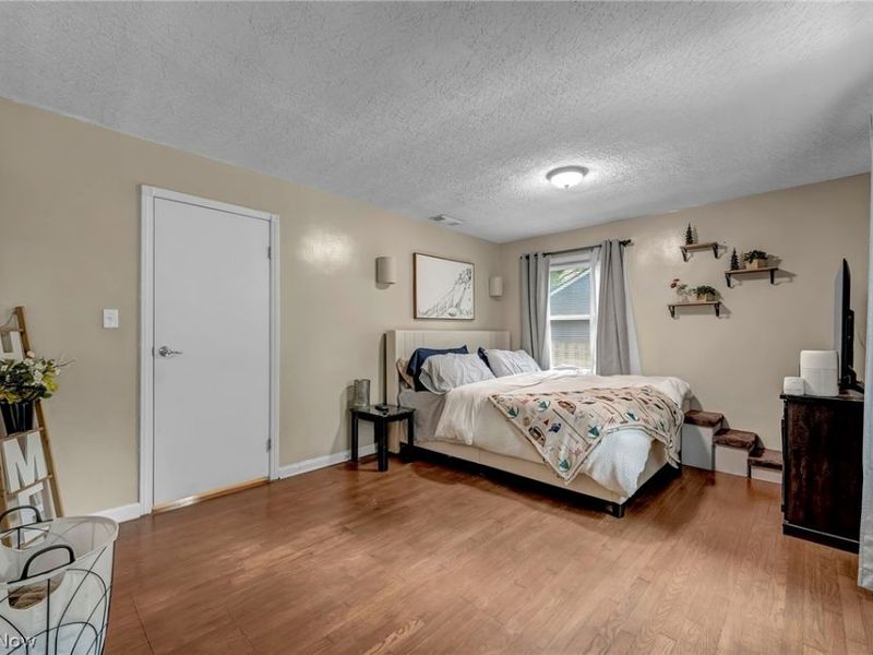 5950 Louis Drive, North Olmsted, OH 44070 Photo 27