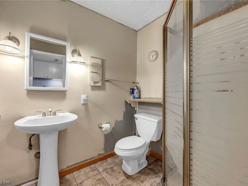 5950 Louis Drive, North Olmsted, OH 44070 Photo 31
