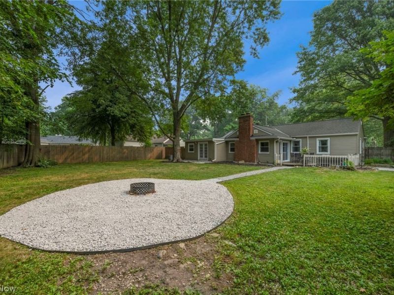 5950 Louis Drive, North Olmsted, OH 44070 Photo 33