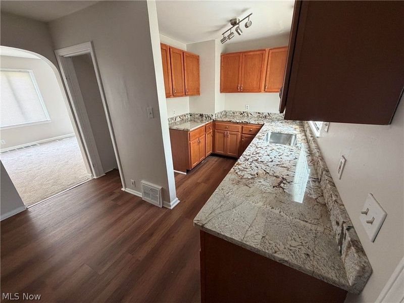 1106 Reed Avenue, Akron, OH 44306 Photo 8