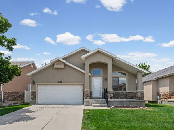 8688 DIAMOND DOVE DR , West Jordan, UT 84088