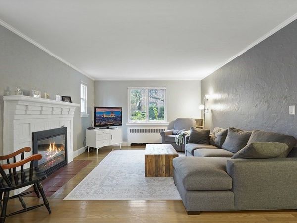 60 Gardner Road, Unit 1, Brookline, MA 02445