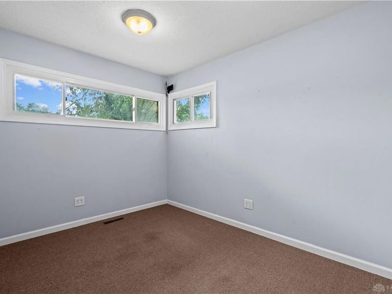5075 Pensacola Boulevard, Moraine, OH 45439 Photo 10