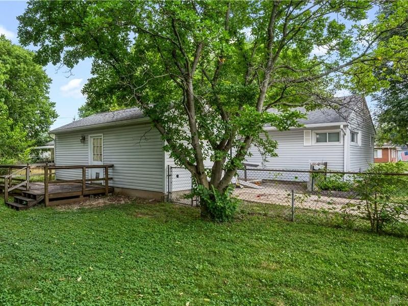 5075 Pensacola Boulevard, Moraine, OH 45439 Photo 5