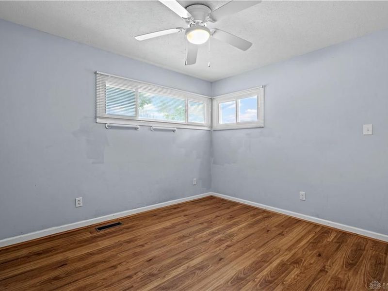 5075 Pensacola Boulevard, Moraine, OH 45439 Photo 8