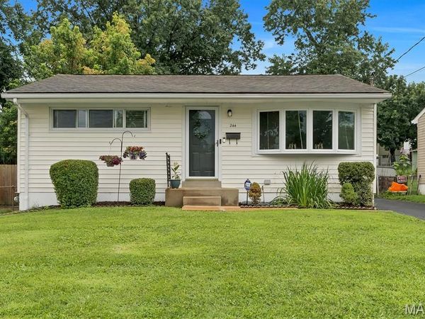 244 Floralea Place , St Louis, MO 63127