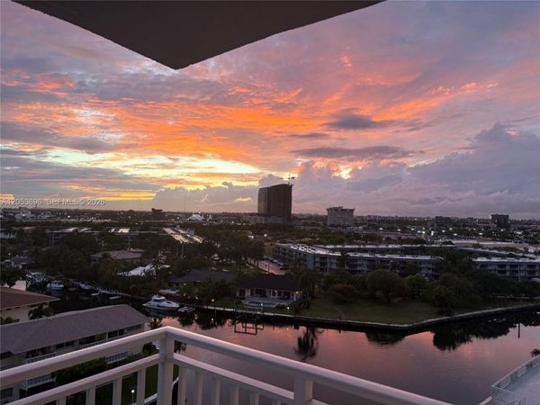 427 Golden Isles Dr , Unit 10D, Hallandale Beach, FL 33009