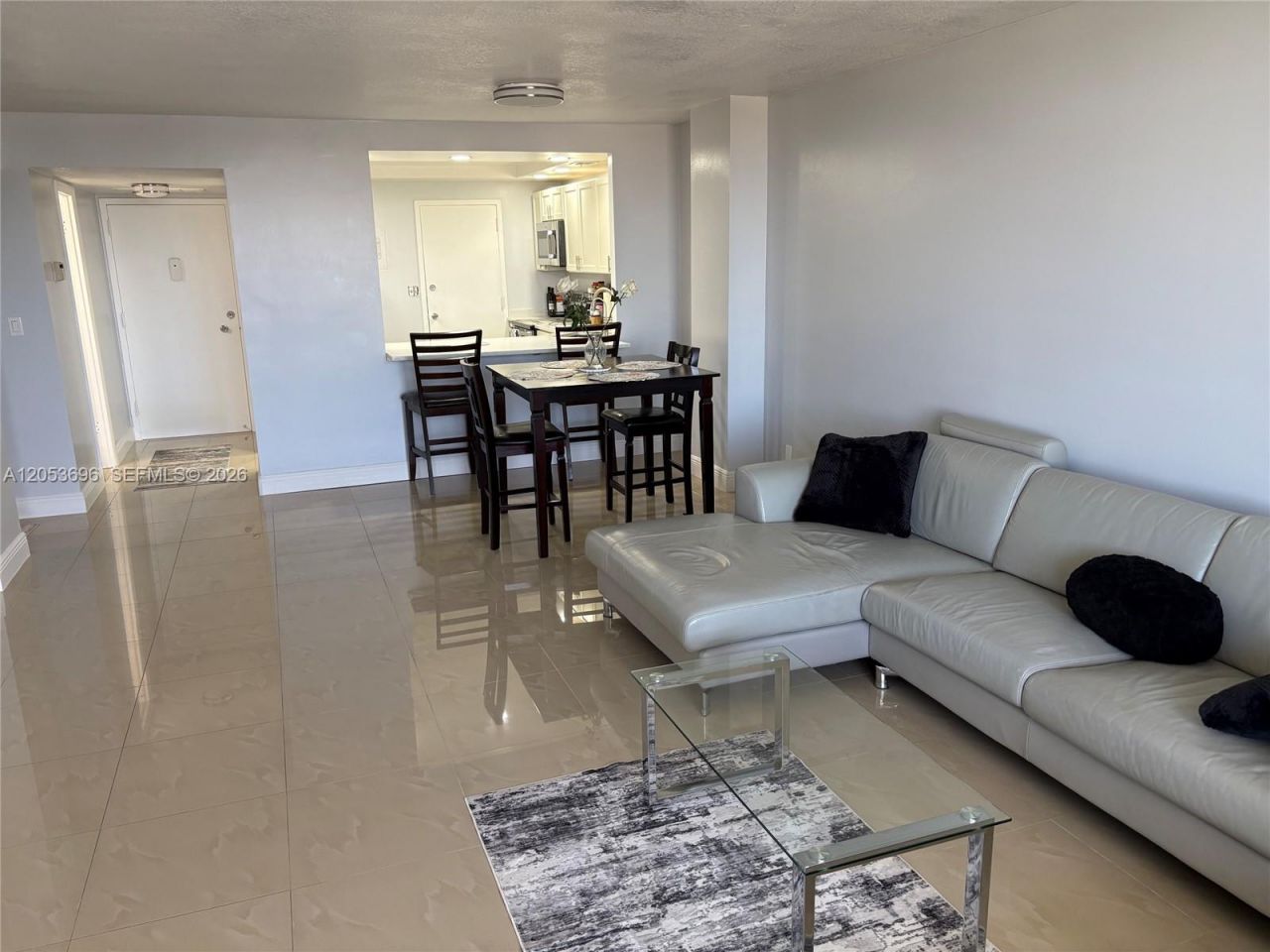 427 Golden Isles Dr , Unit 10D, Hallandale Beach, FL 33009 Photo