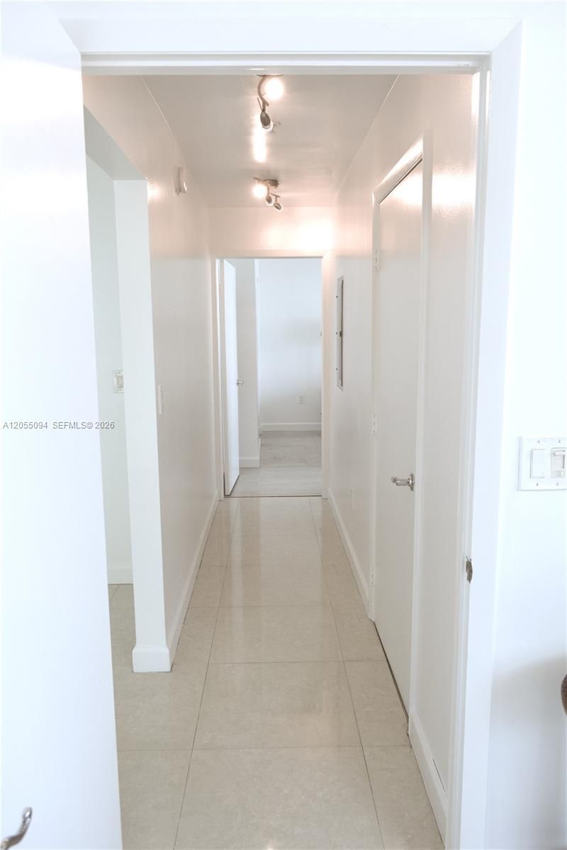 31 SE 5th St , Unit 3712, Miami, FL 33131 Photo