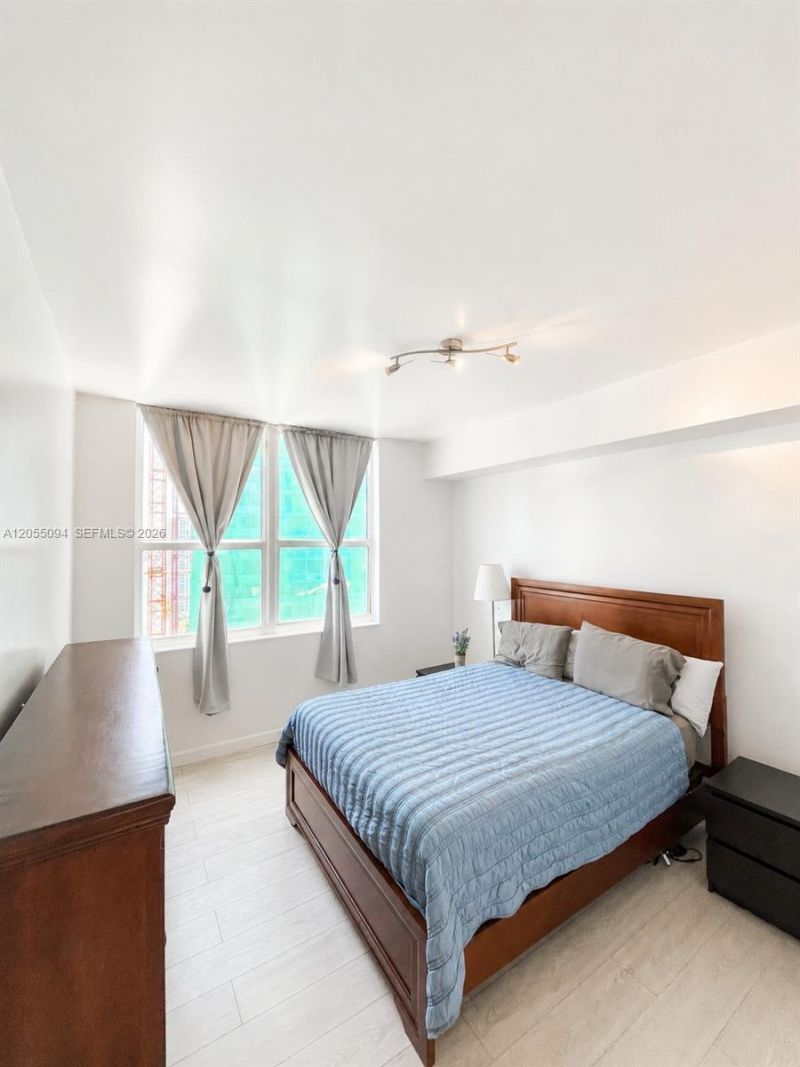 31 SE 5th St , Unit 3712, Miami, FL 33131 Photo