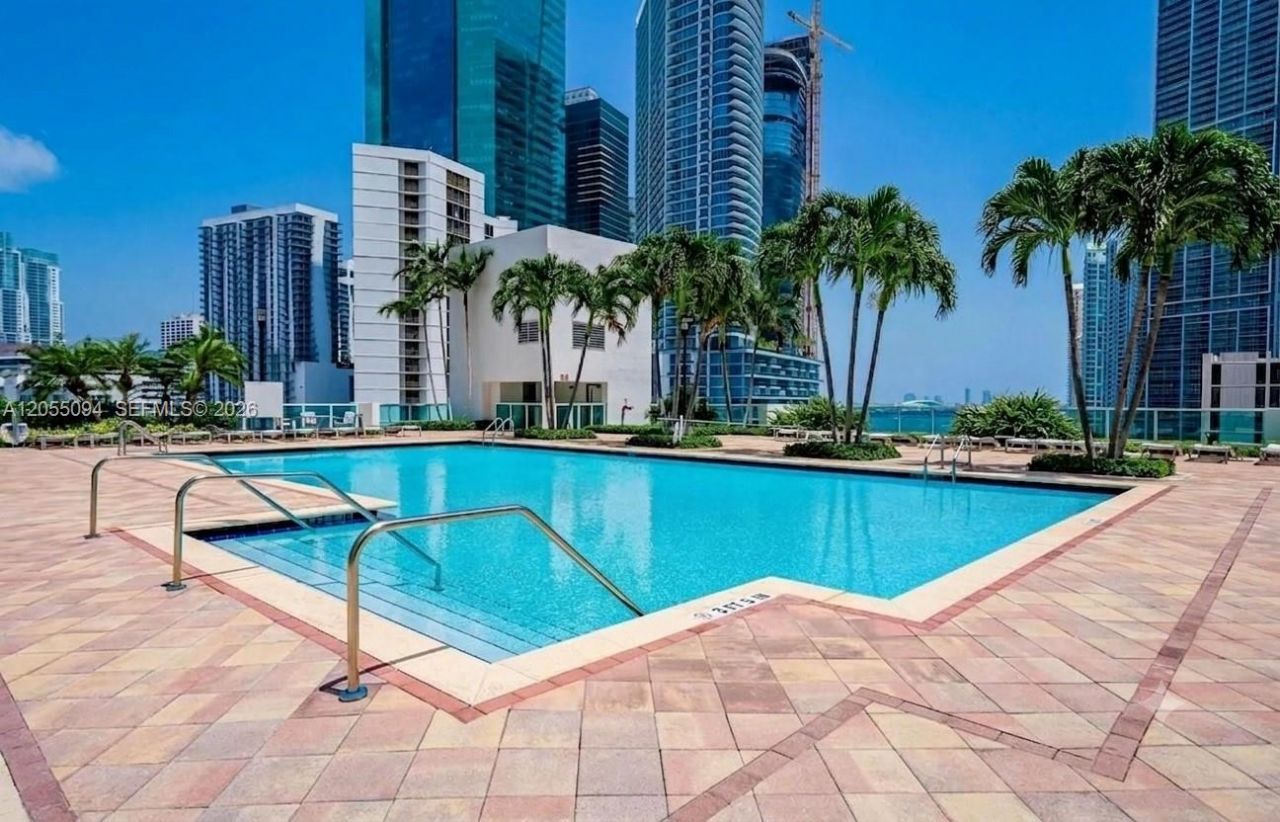 31 SE 5th St , Unit 3712, Miami, FL 33131 Photo