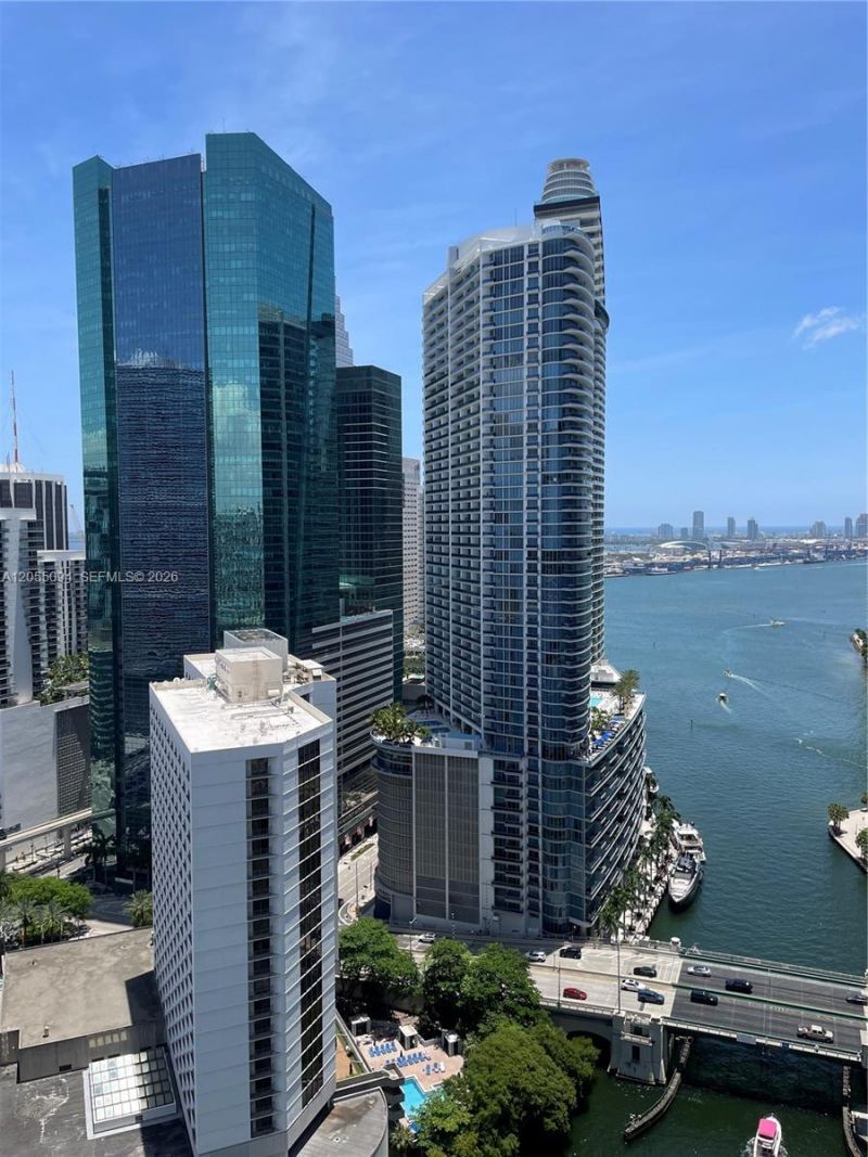 31 SE 5th St , Unit 3712, Miami, FL 33131 Photo