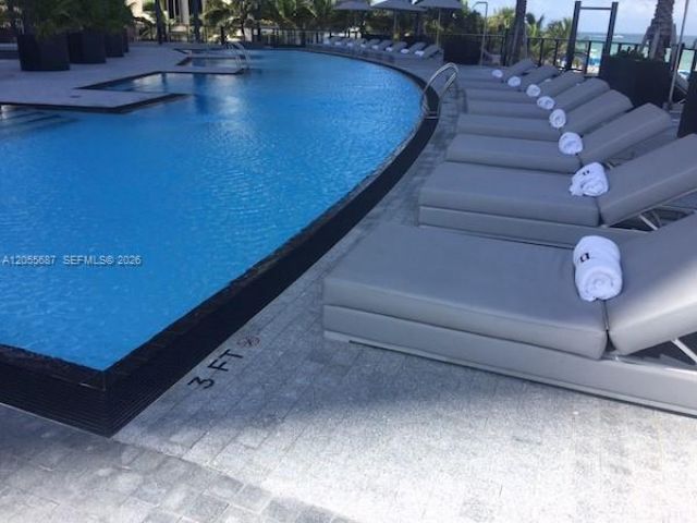 18555 Collins Ave , Unit 4705, Sunny Isles Beach, FL 33160 Photo