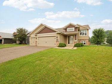 8631 Tessman Farm Road N, Brooklyn Park, MN 55445