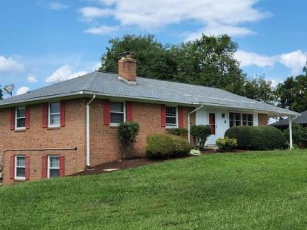 9 STONEYHURST COURT , OLNEY, MD 20832