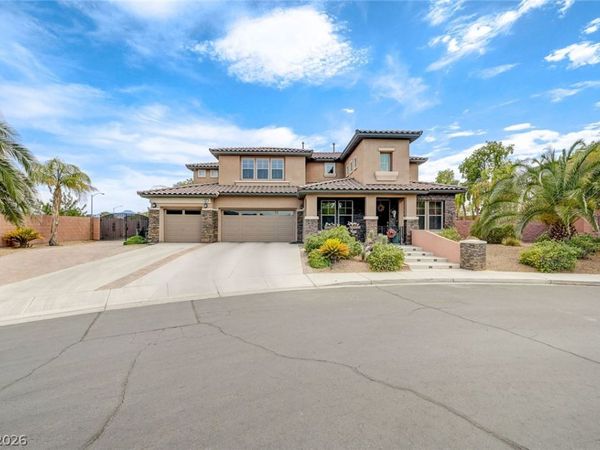 581 Via Balizan Avenue , Las Vegas, NV 89123