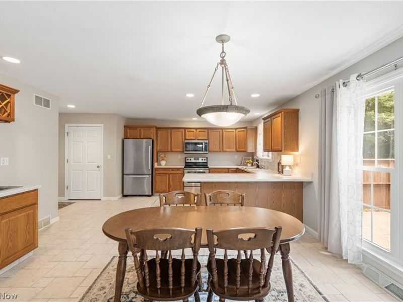5325 Sycamore Hill Drive, New Middletown, OH 44442 Photo 10