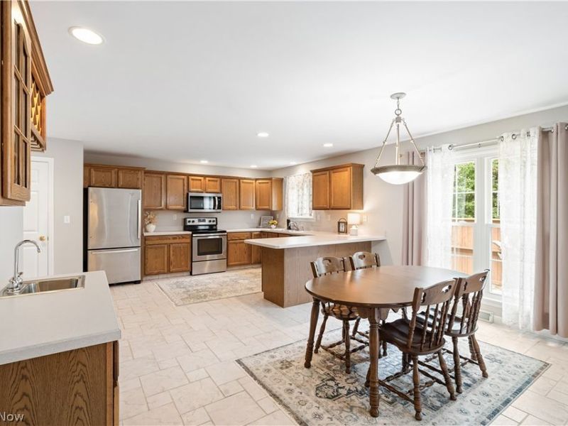 5325 Sycamore Hill Drive, New Middletown, OH 44442 Photo 11
