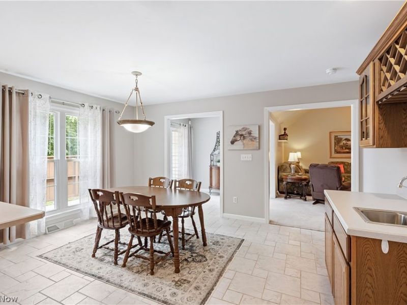 5325 Sycamore Hill Drive, New Middletown, OH 44442 Photo 12