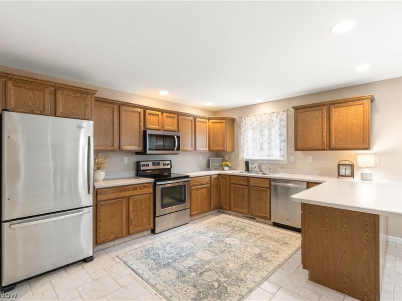 5325 Sycamore Hill Drive, New Middletown, OH 44442 Photo 13