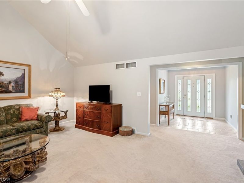 5325 Sycamore Hill Drive, New Middletown, OH 44442 Photo 7