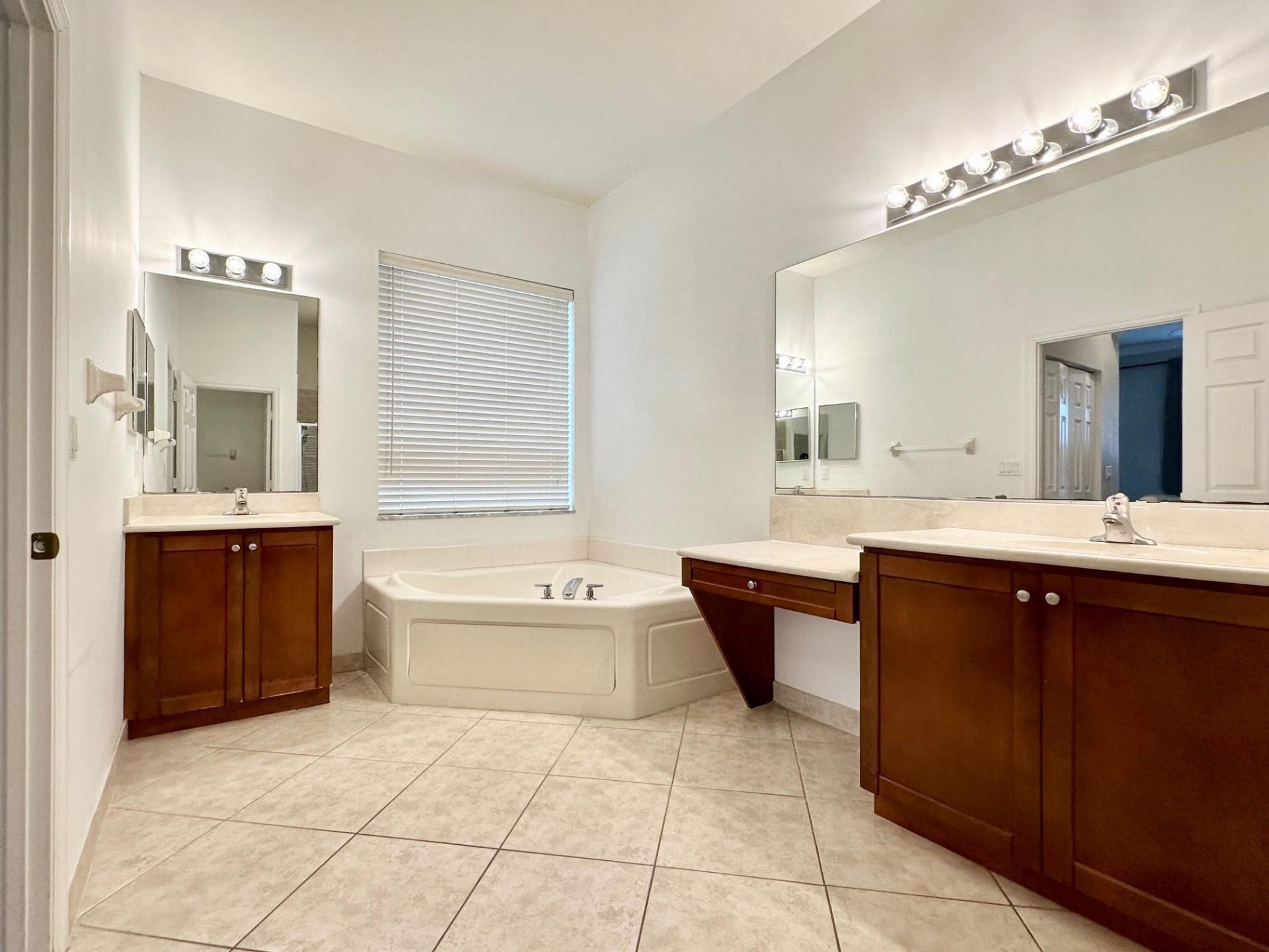 4109 W Whitewater Avenue, Weston, FL 33332 Photo