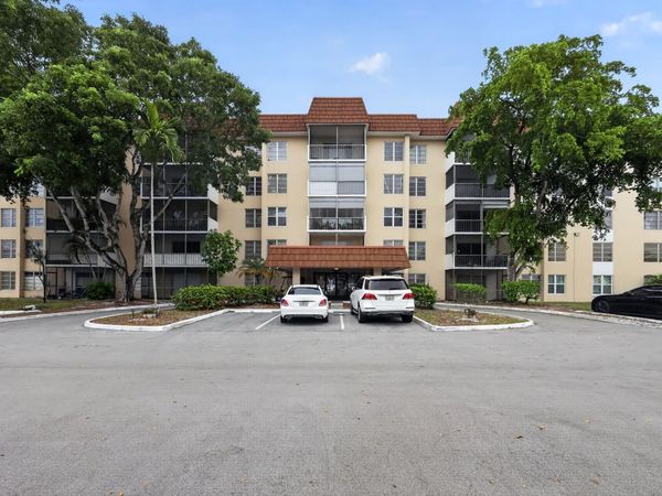 4172 INVERRARY Drive, Unit 309, Lauderhill, FL 33319