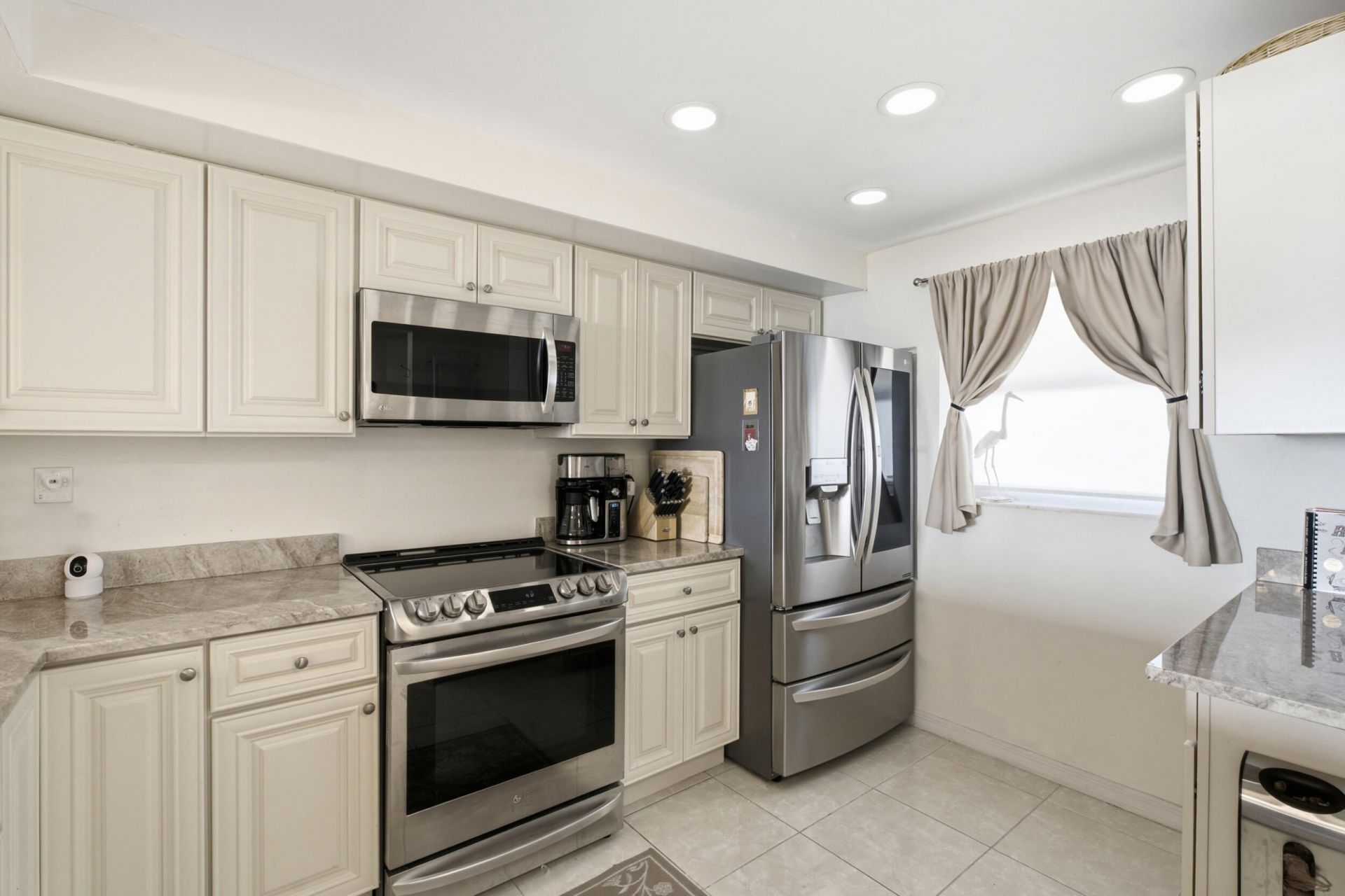 9400 S Ocean Drive, Unit 208, Jensen Beach, FL 34957 Photo