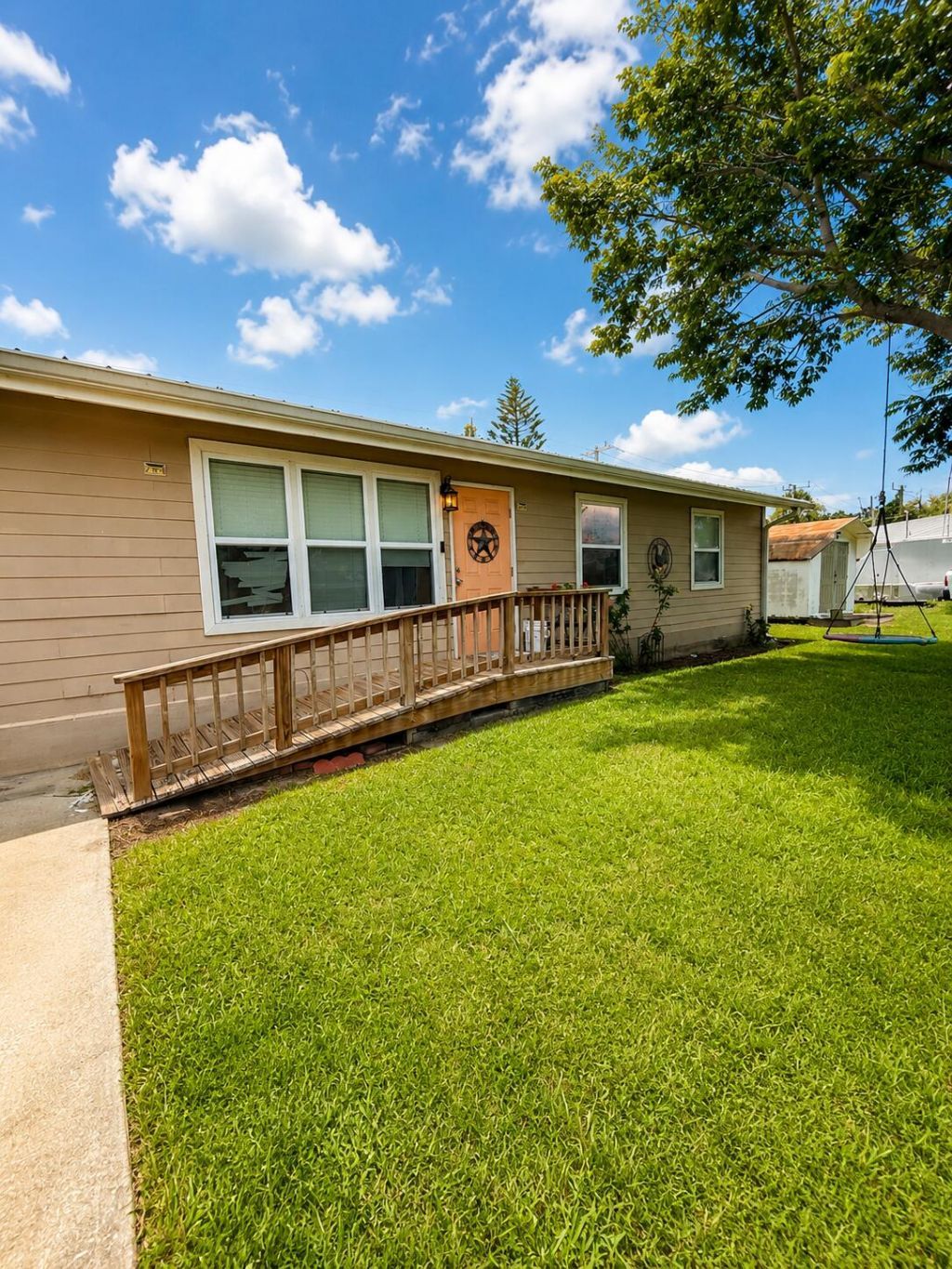 91 SW 21st Terrace, Okeechobee, FL 34974 Photo