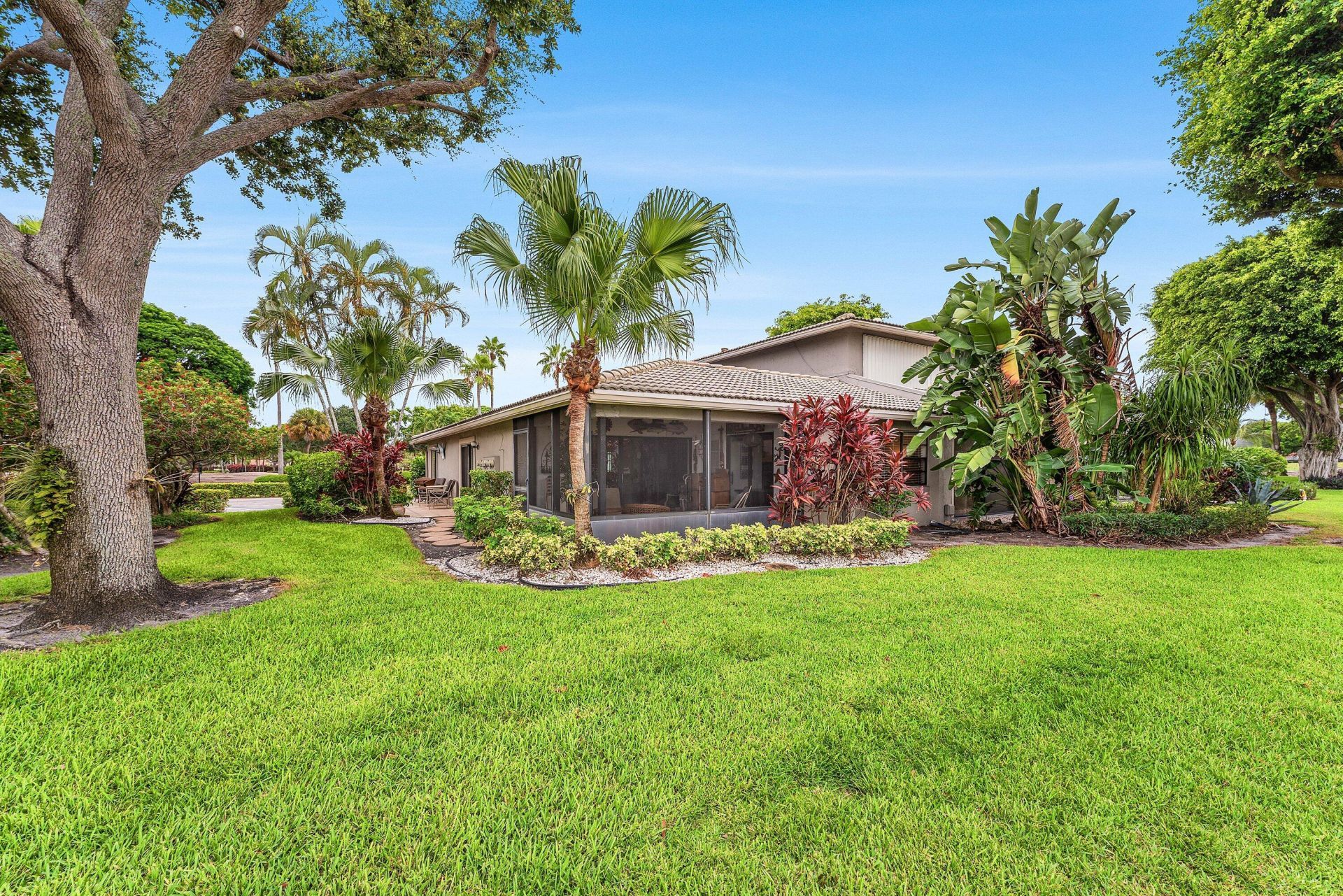 1 Stratford Drive E, Unit D, Boynton Beach, FL 33436 Photo