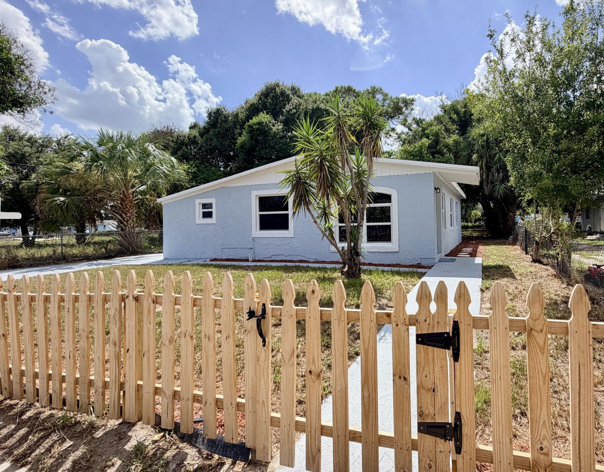607 N 19th Street, Fort Pierce, FL 34950 Photo