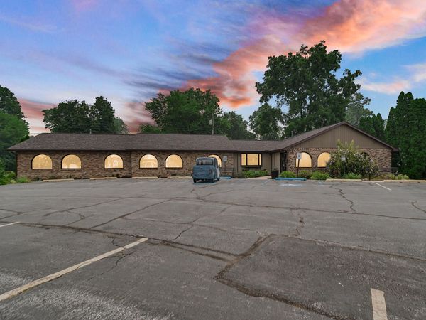 407 W Indiana Avenue , Chesterton, IN 46304