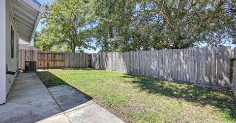 6241 Riverbelle Ct, Rio Linda, CA 95673 Photo