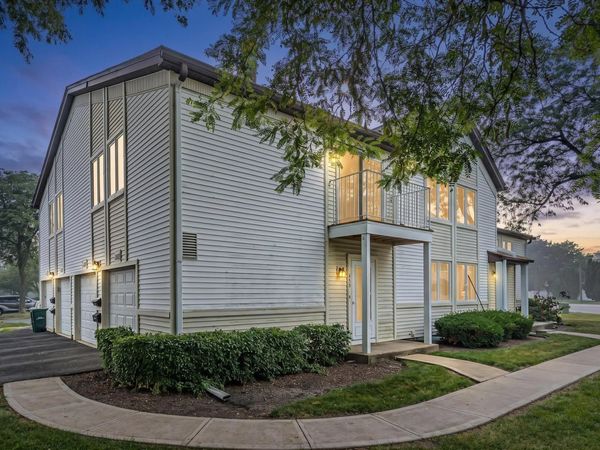 608 Inverrary Lane, Unit 608, Deerfield, IL 60015