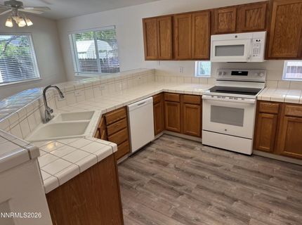 889 Meadow Vista Drive, Carson City, NV 89705 Photo