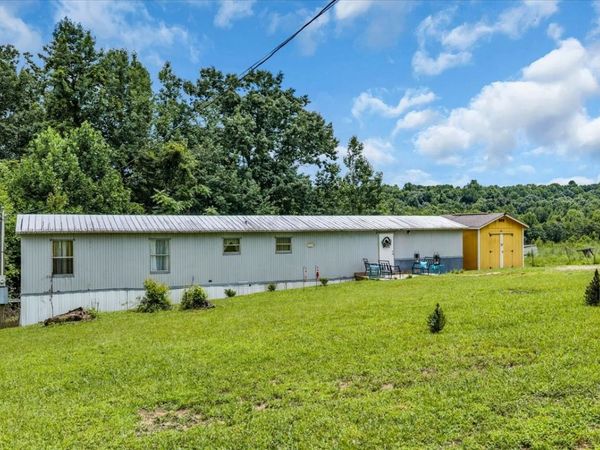 742 Captain Carter Rd , Spencer, TN 38585