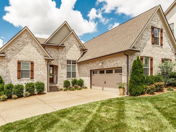 392 Arrow Ct , Hendersonville, TN 37075